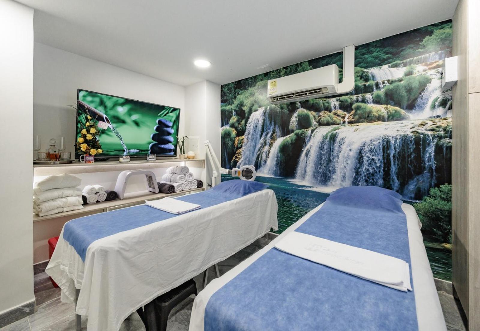 מדיין Hotel Laureles Plaza מראה חיצוני תמונה